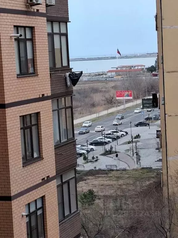 1-к кв. Дагестан, Каспийск ул. М. Халилова, 44А (58.0 м) - Фото 2