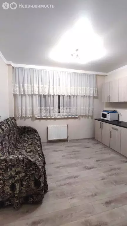 1-комнатная квартира: Омск, бульвар Архитекторов, 1Б (41 м) - Фото 0