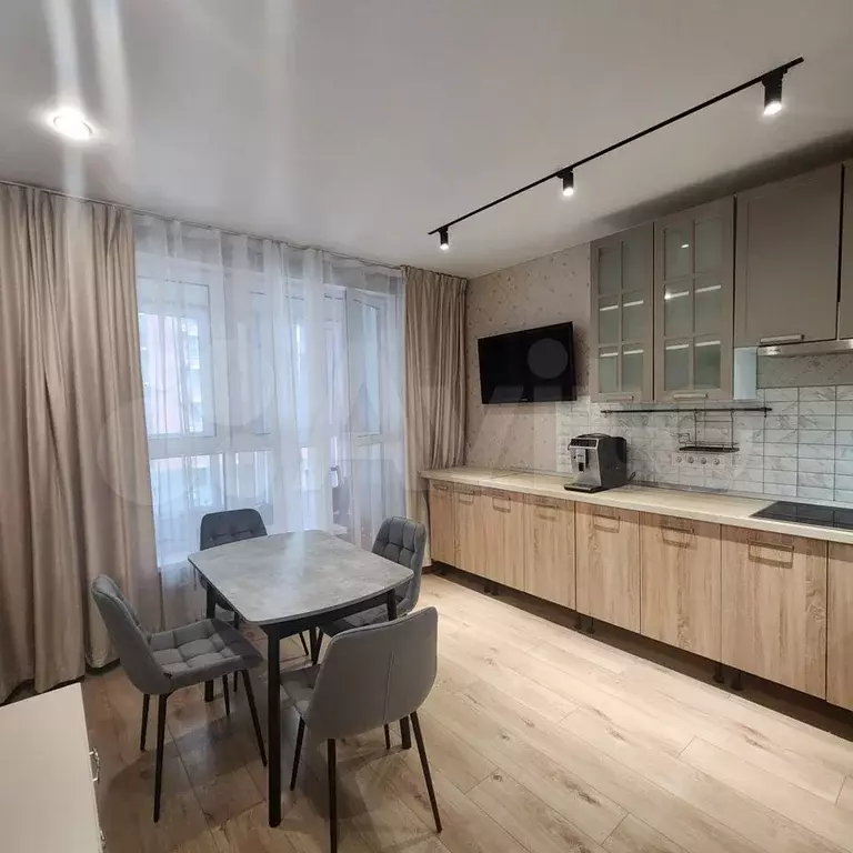 2-к. квартира, 65 м, 5/17 эт. - Фото 0