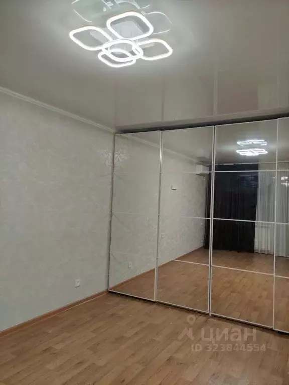 1-к кв. Башкортостан, Стерлитамак Михайловский мкр, ул. Сазонова, 18 ... - Фото 1