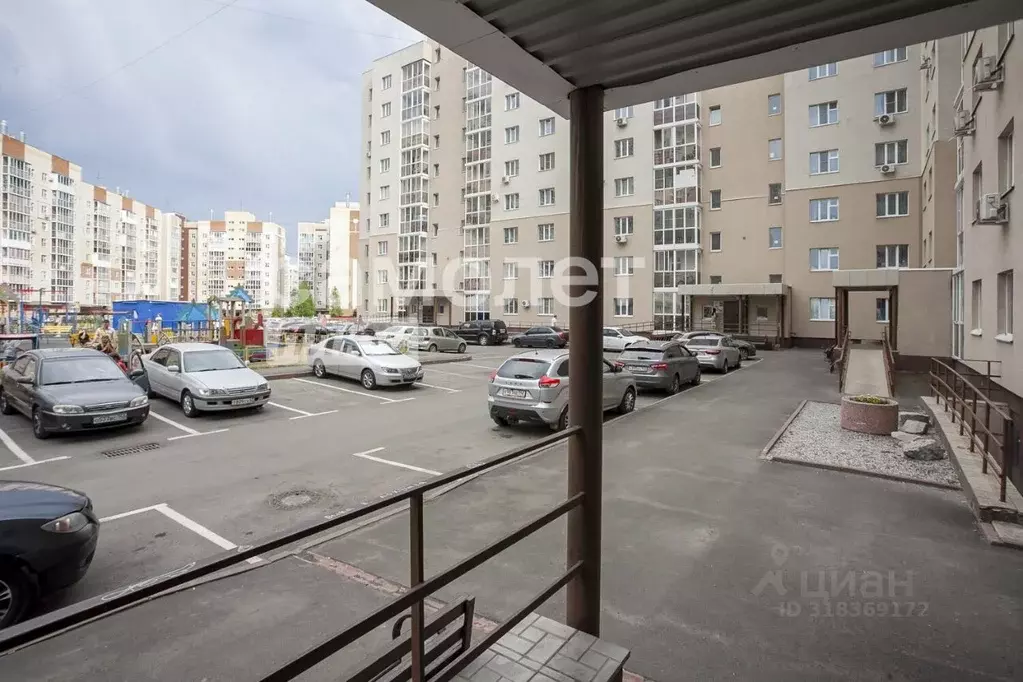 3-к кв. Кемеровская область, Кемерово просп. Шахтеров, 74В (80.6 м) - Фото 2