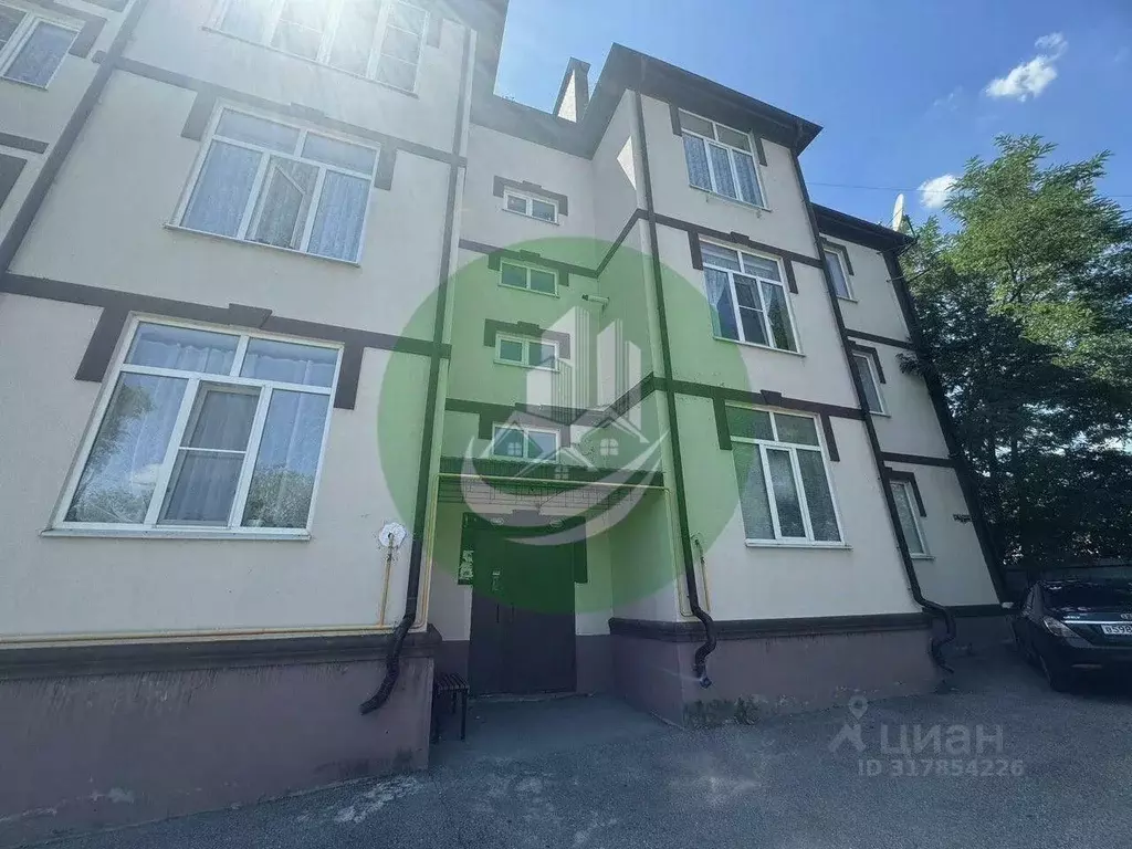 2-к кв. Ставропольский край, Ессентуки ул. Максима Горького, 2 (64.0 ... - Фото 0