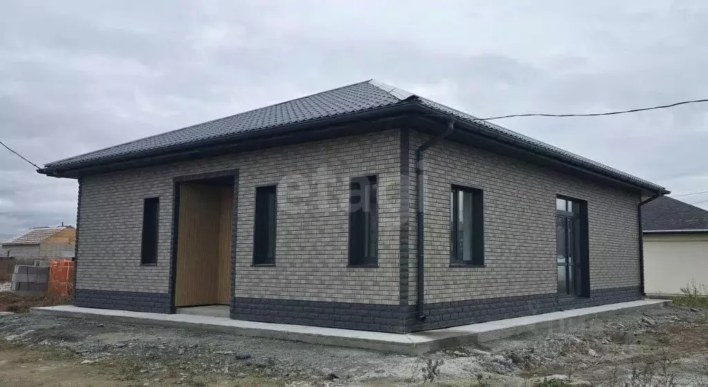 Дом в Сахалинская область, Анивский городской округ, с. Новотроицкое ... - Фото 0