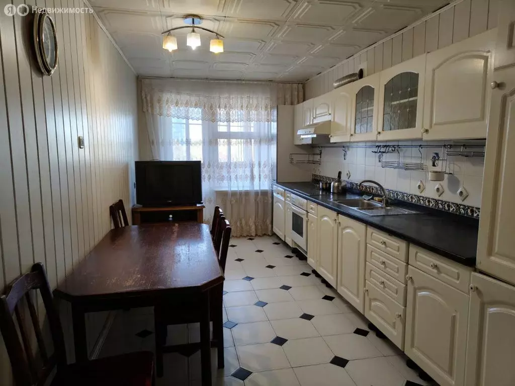 3-комнатная квартира: Брянск, улица Вали Сафроновой, 75 (85.4 м) - Фото 0