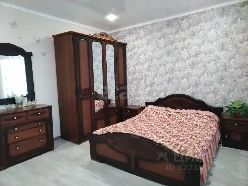 Дом в Омская область, Тюкалинск Советская ул., 49 (340 м) - Фото 1