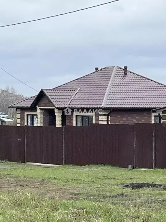 Дом в Белгородская область, Белгородский район, с. Стрелецкое ул. ... - Фото 1