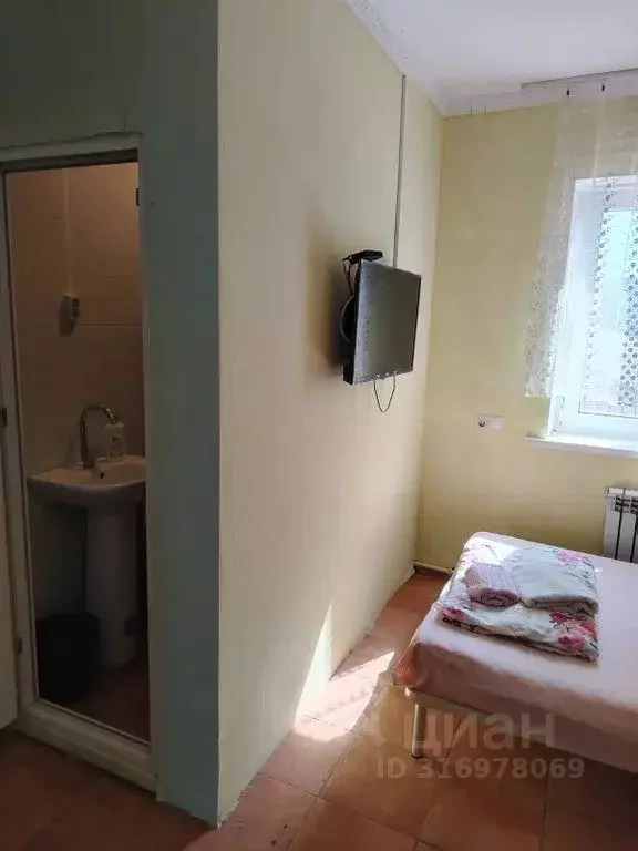 Комната Краснодарский край, Краснодар ул. Им. Ягодина М. Д., 48/1 - Фото 1