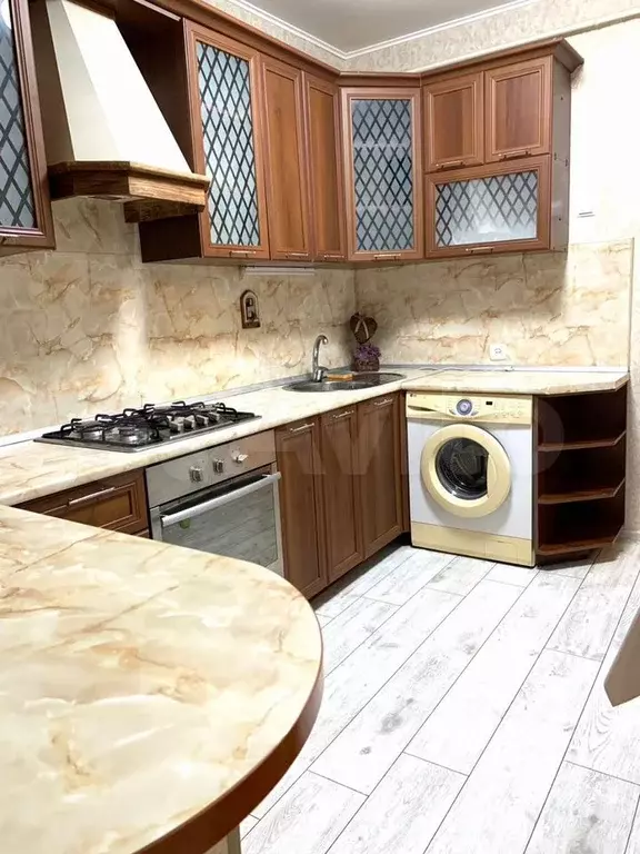 2-к. квартира, 60 м, 2/5 эт. - Фото 0