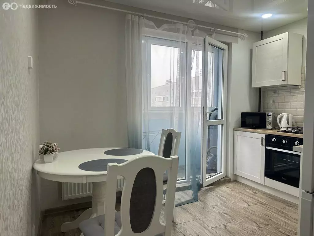 1-комнатная квартира: Калининград, Пригородная улица, 13к1 (36.1 м) - Фото 1