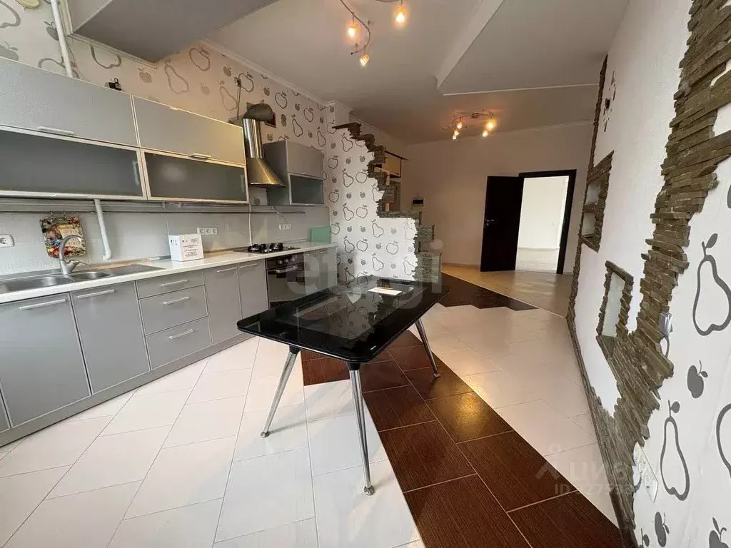 2-к кв. Крым, Симферополь ул. Луговая (85.7 м) - Фото 2