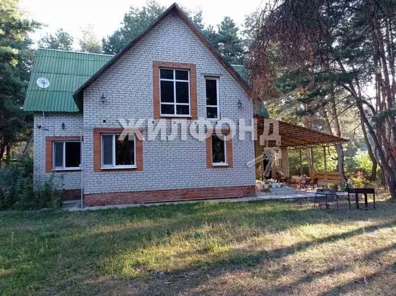 Дом в Белгородская область, Шебекинский муниципальный округ, с. ... - Фото 1