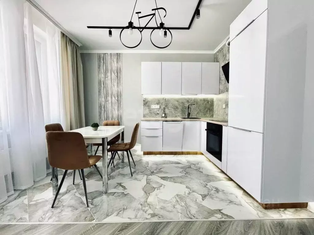 2-к кв. Татарстан, Казань ул. Родины, 26А (40.0 м) - Фото 1