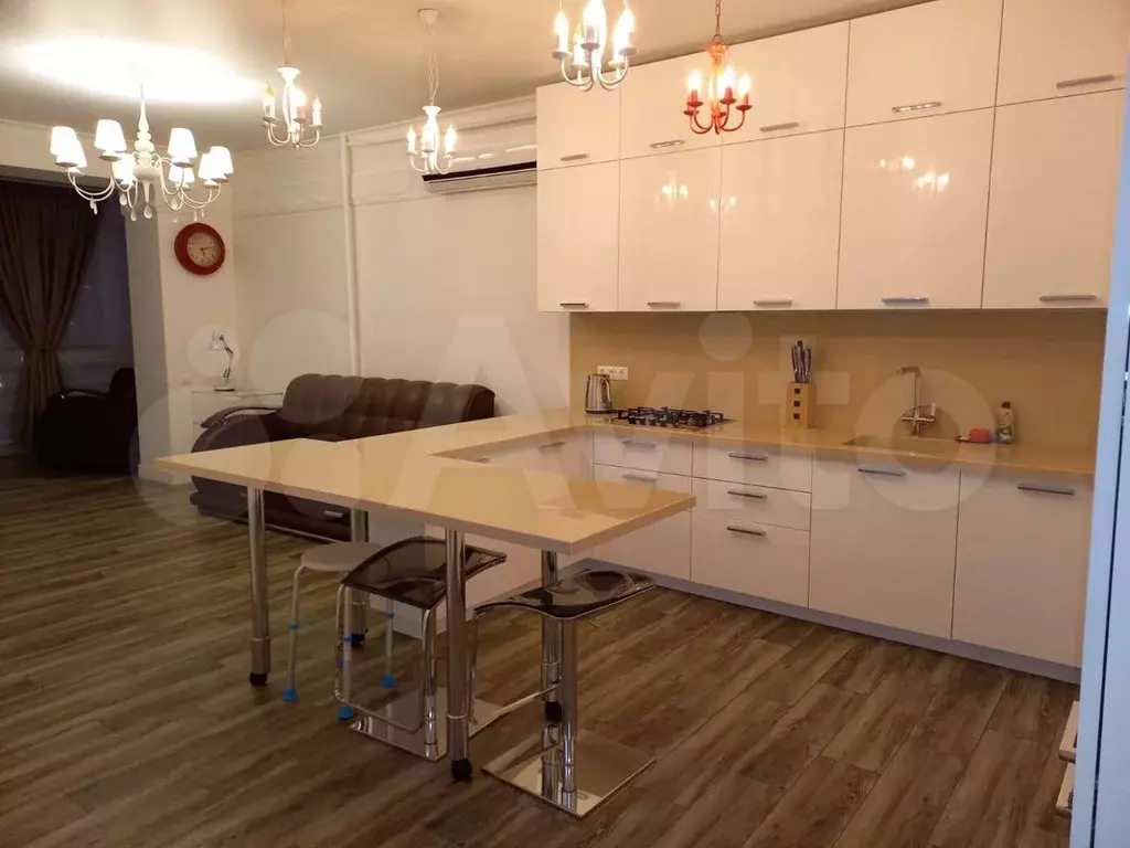 2-к. квартира, 80 м, 3/10 эт. - Фото 0