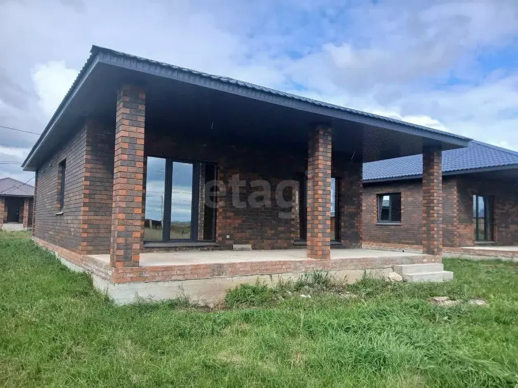 Дом в Башкортостан, Кармаскалинский район, Кабаковский сельсовет, д. ... - Фото 0