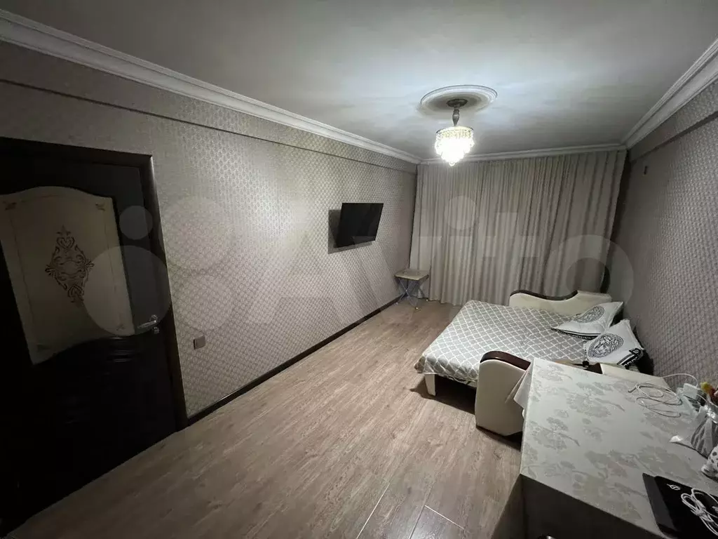1-к. квартира, 50 м, 9/10 эт. - Фото 0