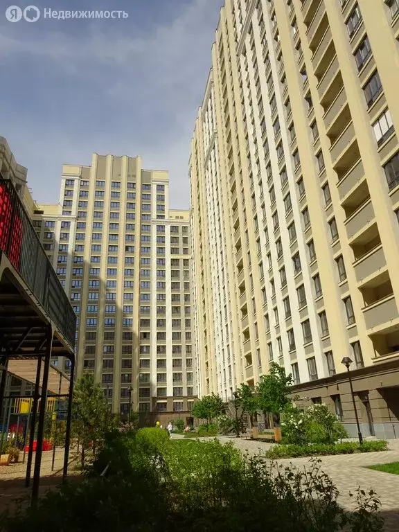 3-комнатная квартира: Екатеринбург, улица Щорса, 53 (95.7 м) - Фото 1