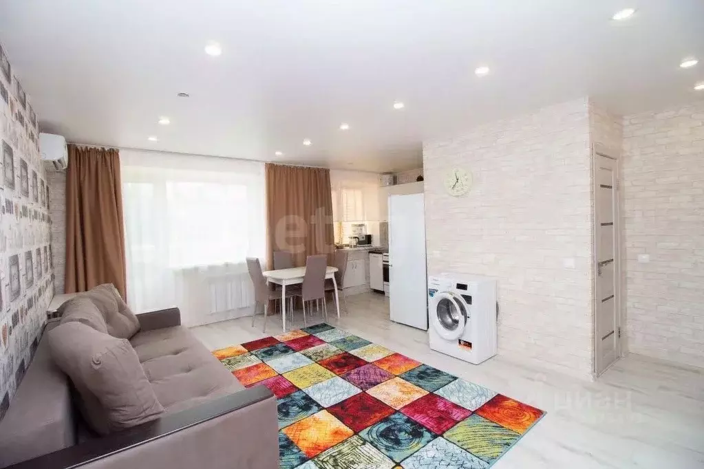 3-к кв. Тюменская область, Тюмень ул. Республики, 155 (59.6 м) - Фото 1