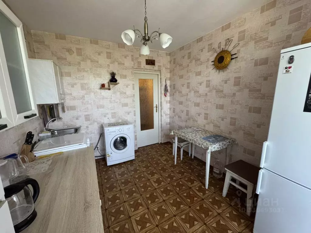 2-к кв. Крым, Симферополь ул. Лексина, 44 (64.0 м) - Фото 2