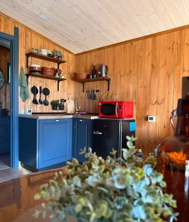 Дом в Челябинская область, Саткинский муниципальный округ, пос. ... - Фото 1