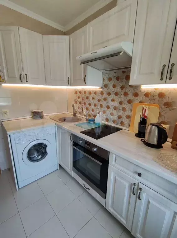 2-к. квартира, 43 м, 8/10 эт. - Фото 0