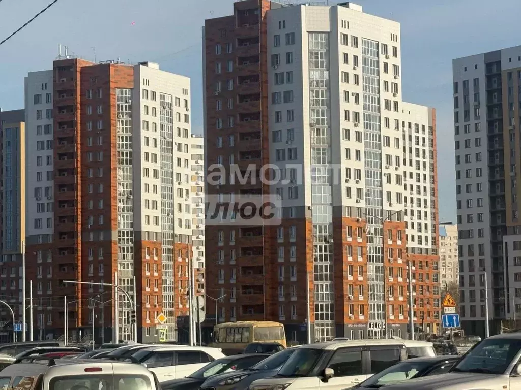 2-к кв. Омская область, Омск ул. 70 лет Октября, 6 (51.0 м) - Фото 0