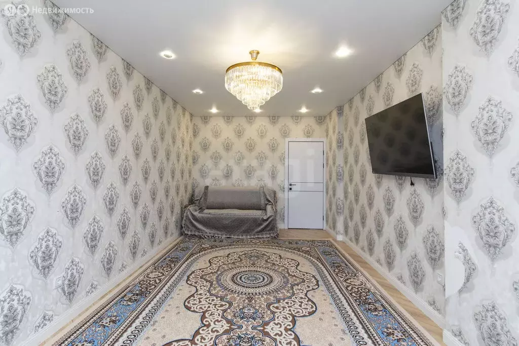 3-комнатная квартира: Тюмень, улица Павла Никольского, 10 (93 м) - Фото 2