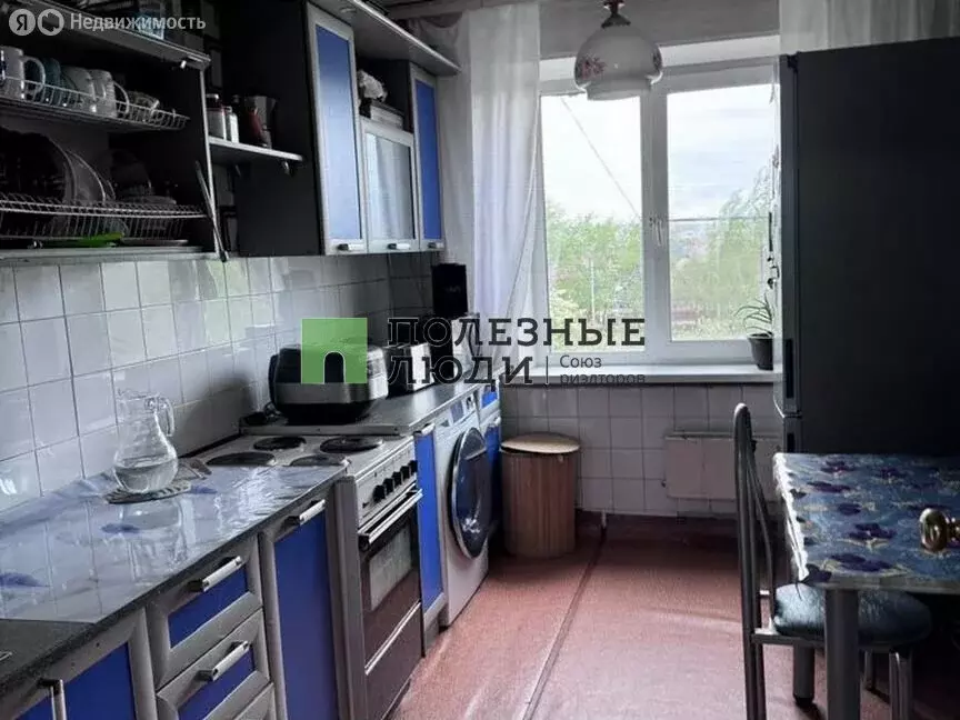 3-комнатная квартира: Красноярск, проспект Металлургов, 1Д (61.4 м) - Фото 0