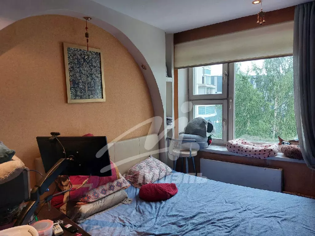 Продается 4-комнатная квартира - Фото 2