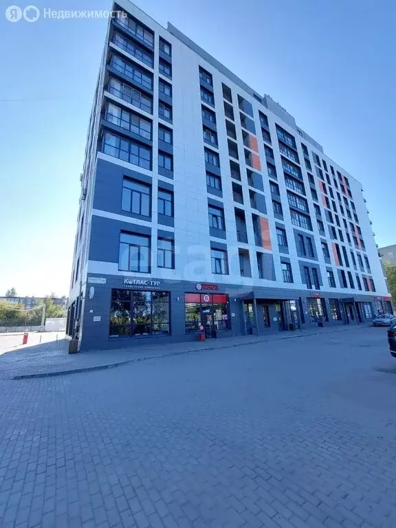 2-комнатная квартира: Котлас, улица Невского, 20 (84.6 м) - Фото 0
