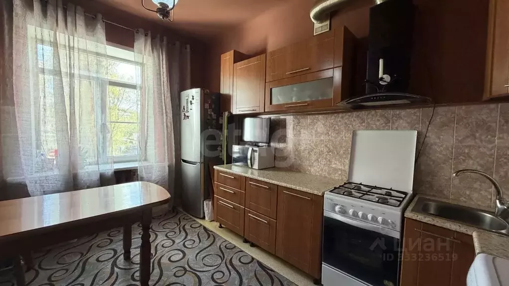 3-к кв. Карачаево-Черкесия, Черкесск Первомайская ул., 32 (95.0 м) - Фото 1