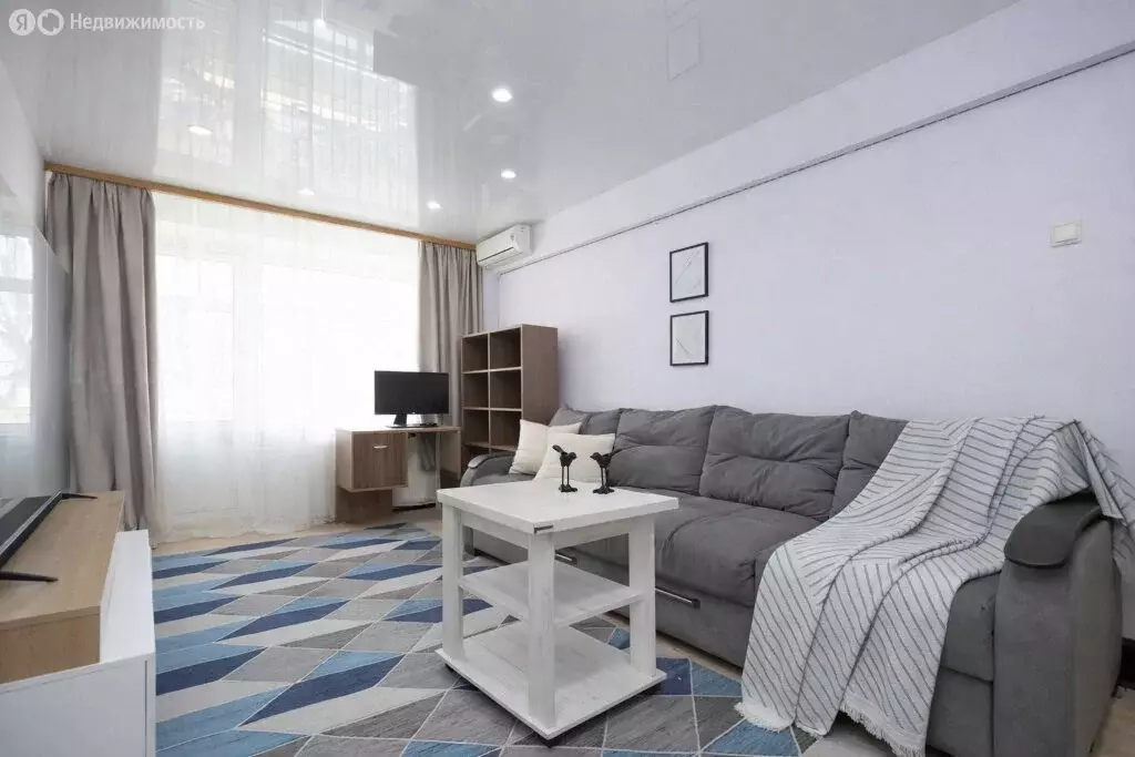 2-комнатная квартира: Благовещенск, улица Шимановского, 46/2 (54 м) - Фото 1