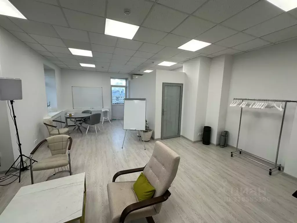 Офис в Москва Старая Басманная ул., 14/2С4 (30 м) - Фото 0