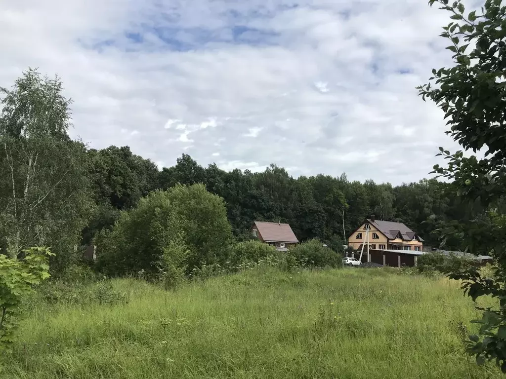 Участок в Московская область, Серпухов городской округ, д. Лукино 8 ... - Фото 1