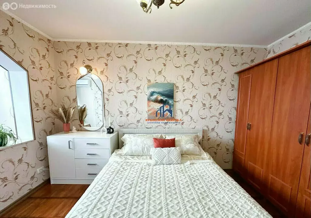 3-комнатная квартира: Кореиз, Южная улица, 26 (67.1 м) - Фото 2