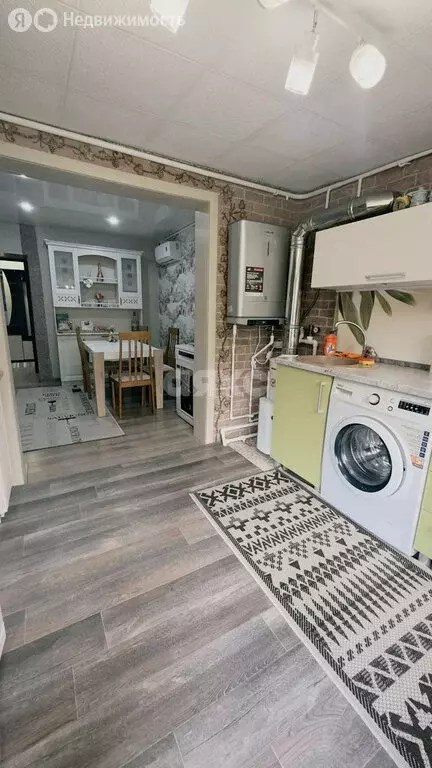 3-комнатная квартира: Кореновск, улица Фрунзе, 205 (83.1 м) - Фото 0