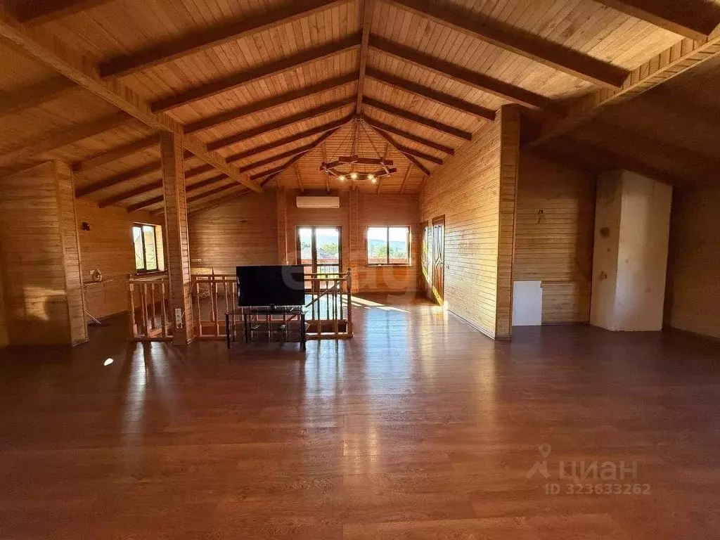 Дом в Севастополь с. Орлиное, ул. Полевая, 21 (300 м) - Фото 1