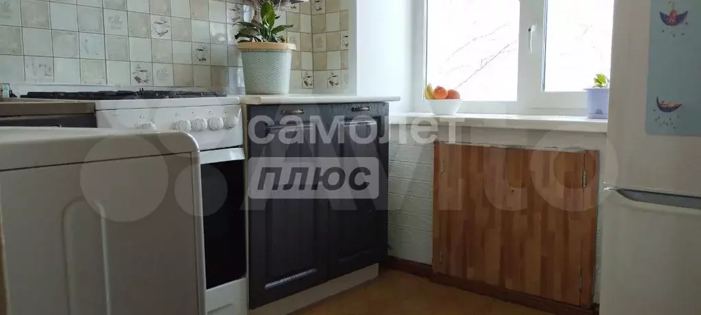 2-к. квартира, 50 м, 5/5 эт. - Фото 0