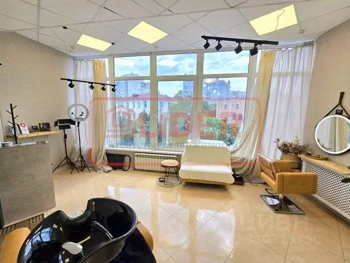 Офис в Севастополь ул. Пожарова, 16 (17 м) - Фото 1