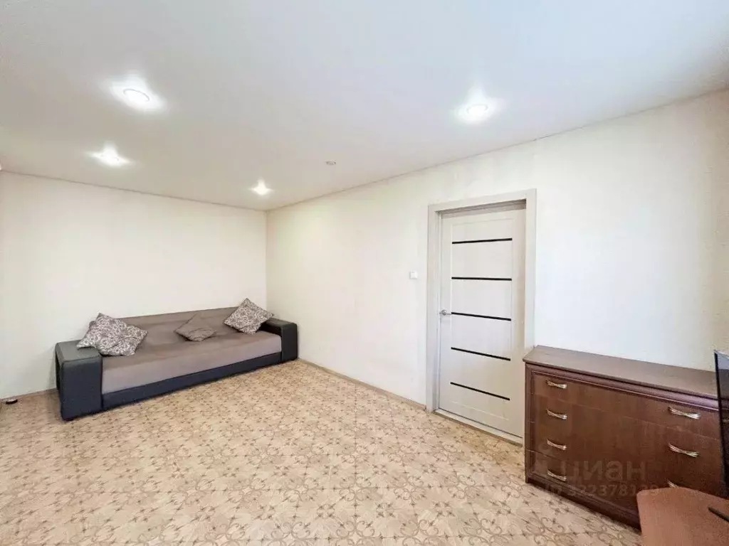 2-к кв. Кемеровская область, Междуреченск Кузнецкая ул., 18 (45.5 м) - Фото 1