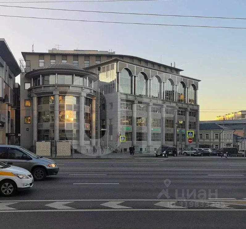 Офис в Москва ул. Большая Якиманка, 18 (1100 м) - Фото 1