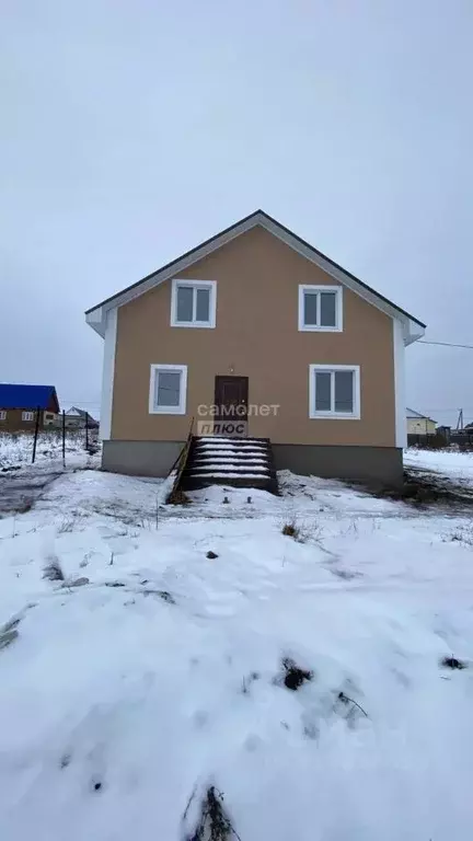 Дом в Башкортостан, Иглинский район, Акбердинский сельсовет, с. ... - Фото 0