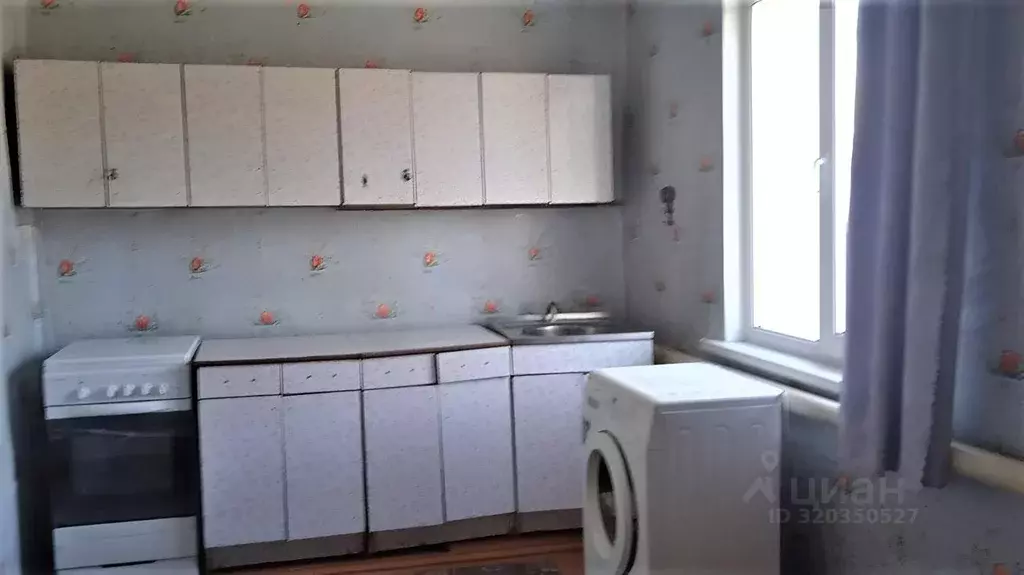 Дом в Омская область, Исилькульский район, с. Украинка ул. 70 лет ... - Фото 1
