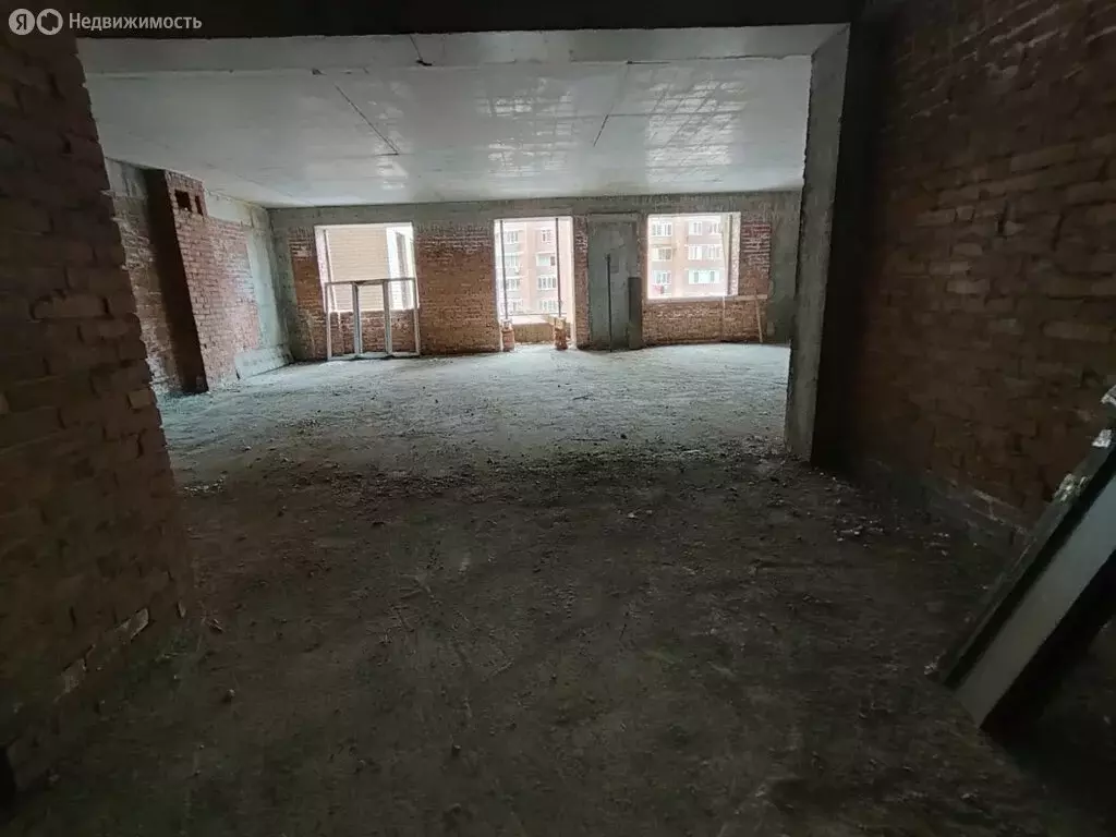2-комнатная квартира: Владикавказ, улица Калинина, 62А (97.2 м) - Фото 1