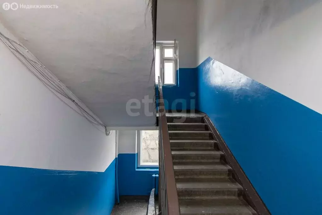 3-комнатная квартира: Тюмень, улица Пермякова, 8 (57.1 м) - Фото 2