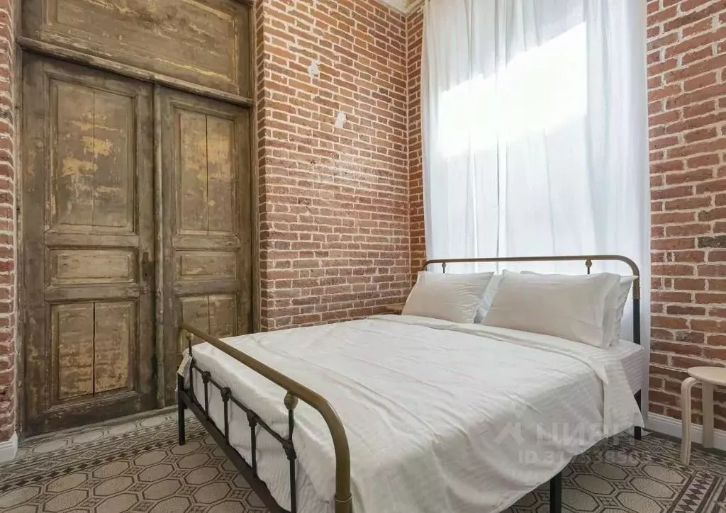 1-к кв. Приморский край, Владивосток ул. Адмирала Фокина, 24 (58.0 м) - Фото 0
