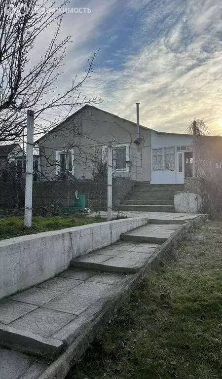 Дом в Бахчисарайский район, Почтовское сельское поселение, ... - Фото 1