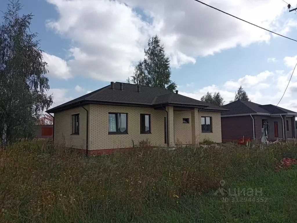 Дом в Рязанская область, Рязанский район, Вышгородское с/пос, с. ... - Фото 1