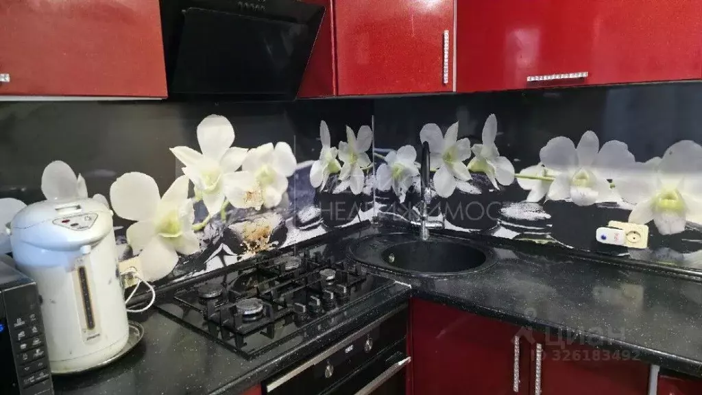 3-к кв. Тюменская область, Тюмень ул. Республики, 169 (60.0 м) - Фото 1