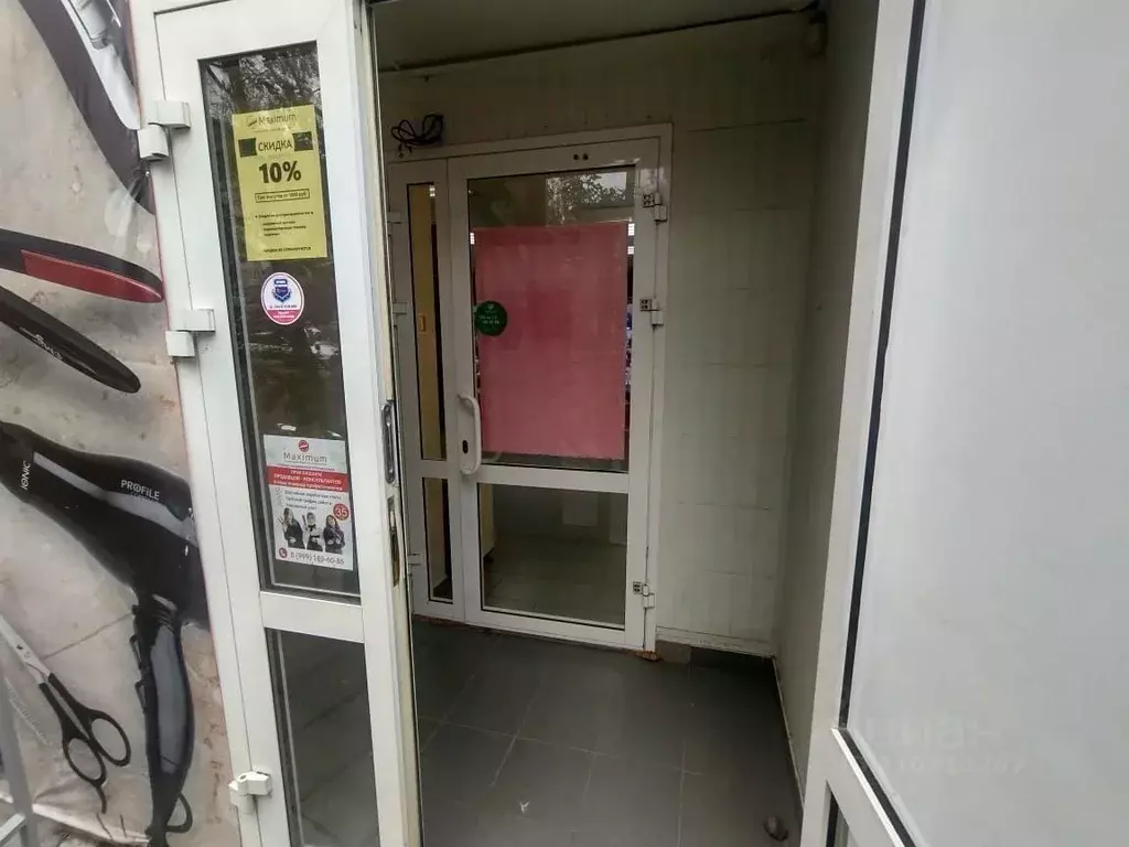 Помещение свободного назначения в Удмуртия, Ижевск ул. Холмогорова, 19 ... - Фото 2