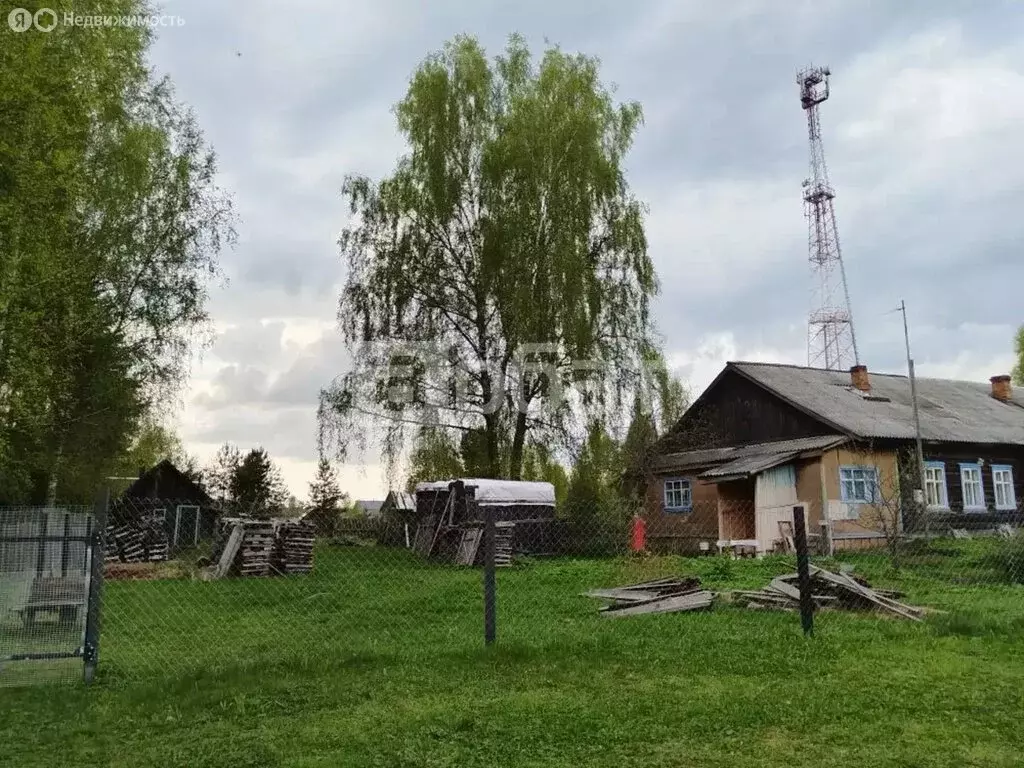 Дом в Костромская область, Островский муниципальный округ, деревня ... - Фото 1